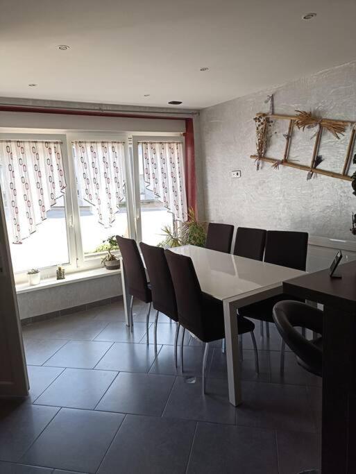 Appartement De 70M2 Tout Equipe Hargarten-aux-Mines Екстериор снимка